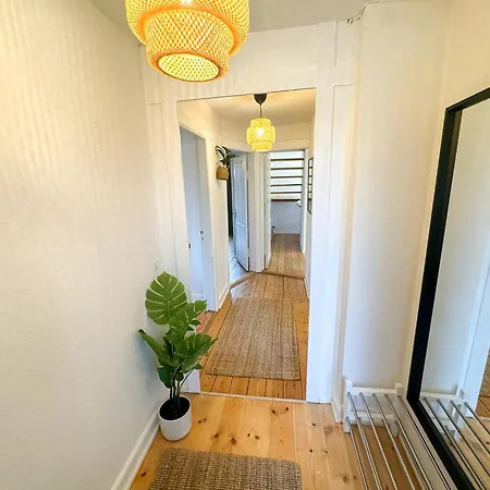 Spacious And Modern House Close To Center