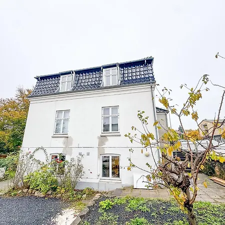 Spacious And Modern House Close To Center Apartman Århus