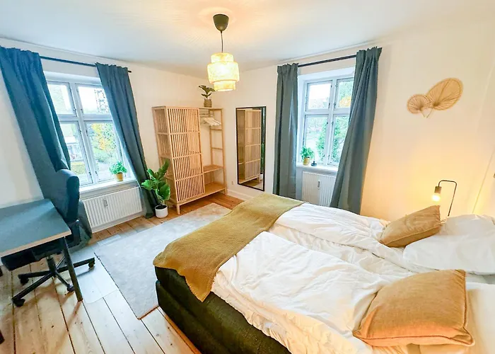 Spacious And Modern House Close To Center Апартаменты Орхус