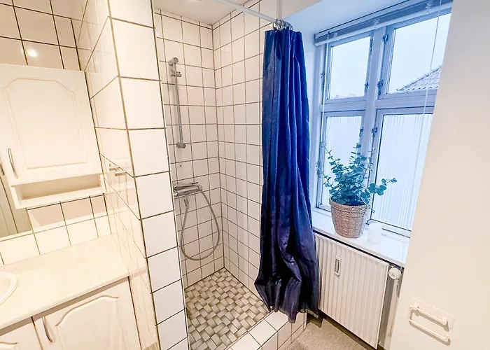 Spacious And Modern House Close To Center *