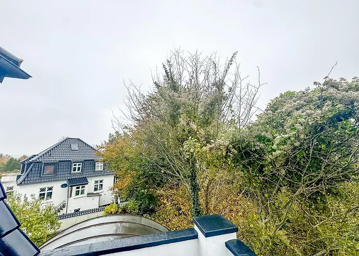 Spacious And Modern House Close To Center *